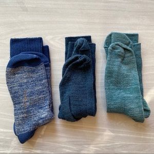 3 pairs of blue socks